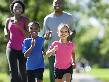 6 Tips for Balancing Workout Time with Family Time