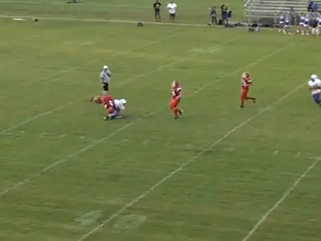 Middle School Quarterback Pulls off Incredible Scramble Play