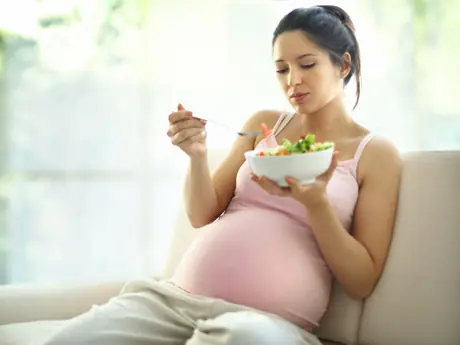 The Biggest Nutrition Mistake Pregnant Runners Make