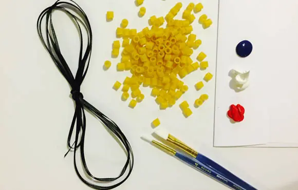Kids Craft Ideas: Macaroni Necklaces