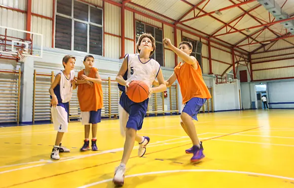 8 Benefits for Kids Who Play Basketball